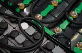 Van Oers Corporate Finance heeft Europese markleider TAB batteries ondersteund bij de overname van R&W traktiebatterijen.