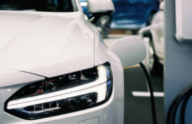 Aanvragen subsidie elektrische bedrijfsauto 2024 vertraagd